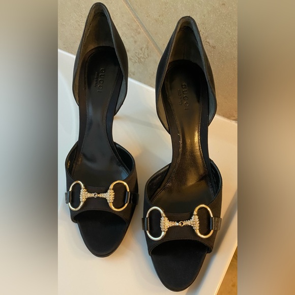 Gucci Satin D’Orsay Crystal Horsebit Pump - Picture 2 of 12